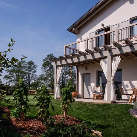 Ca Di Timo Bed & Breakfast 3*